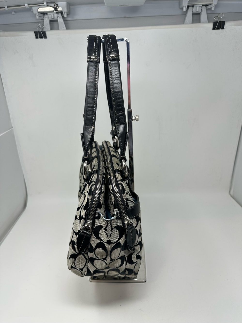 Coach Women's Shoulder Bag - Picture 4 of 15